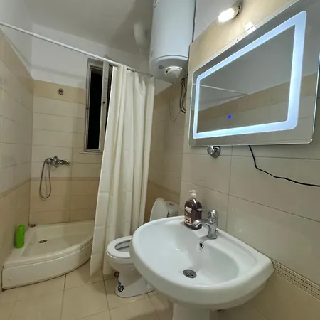 Apartment At New Bazar With A View And Balcony Tirana Exterior photo