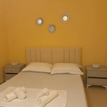 Apartment At New Bazar With A View And Balcony Tirana Exterior photo